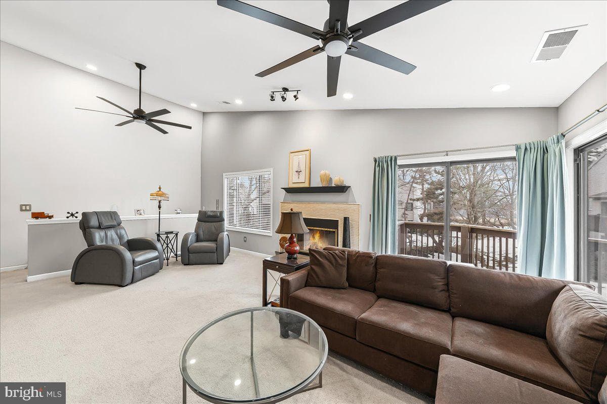 409 Pritchard Place photo 9