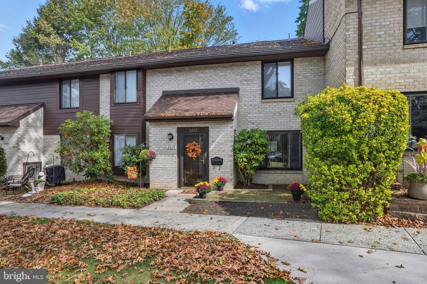 2605 Red Oak Circle
