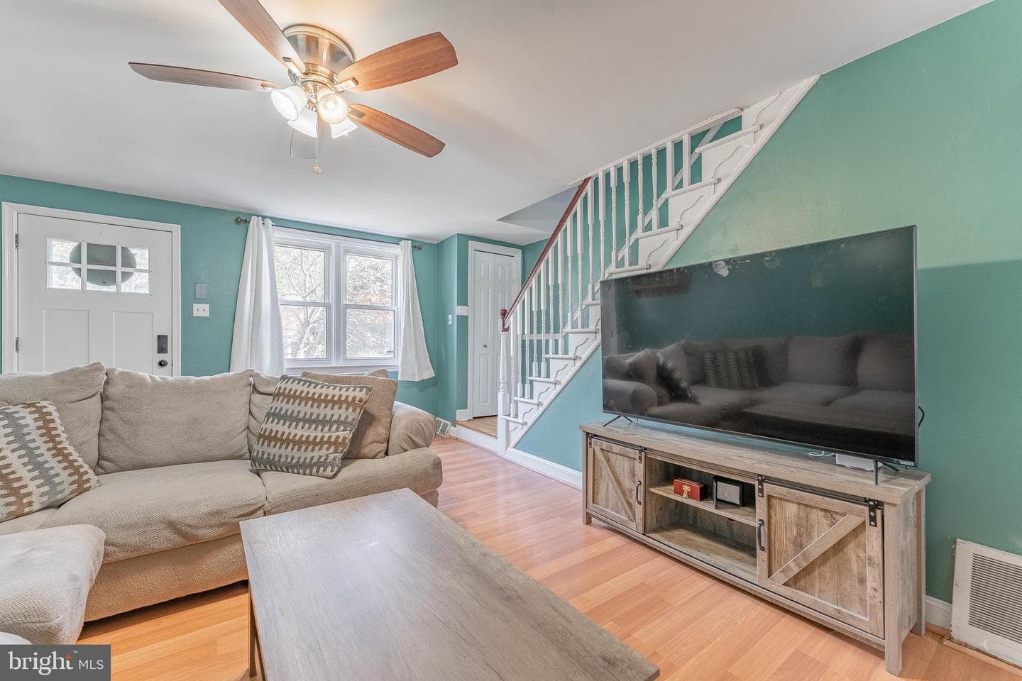 872 Fairfax Road photo 5