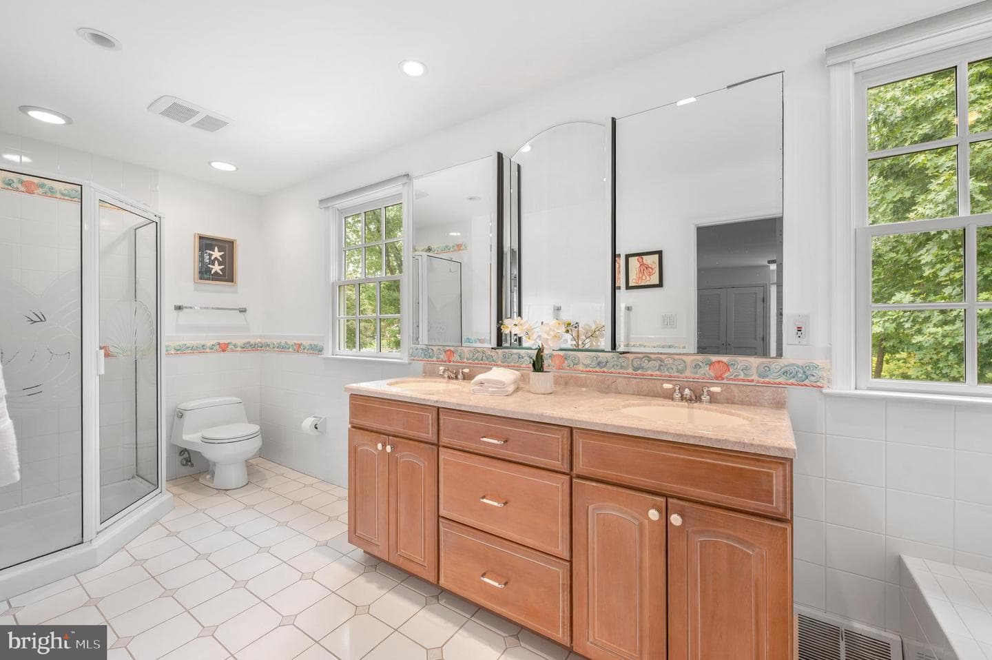 217 Jeffrey Lane photo 22