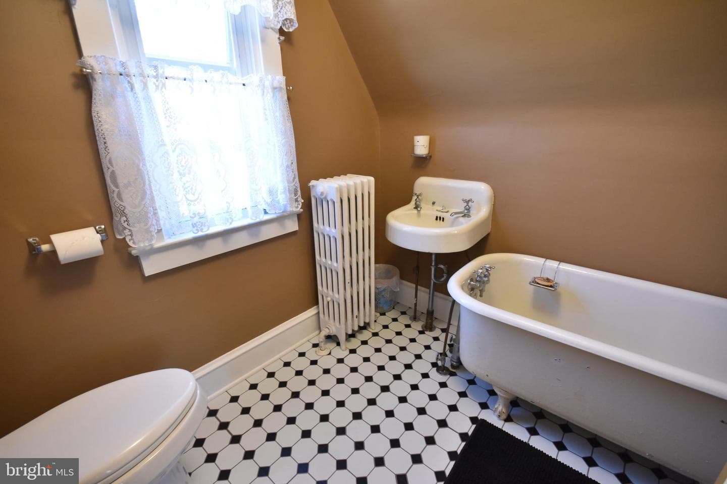 108 Gladstone Road photo 28