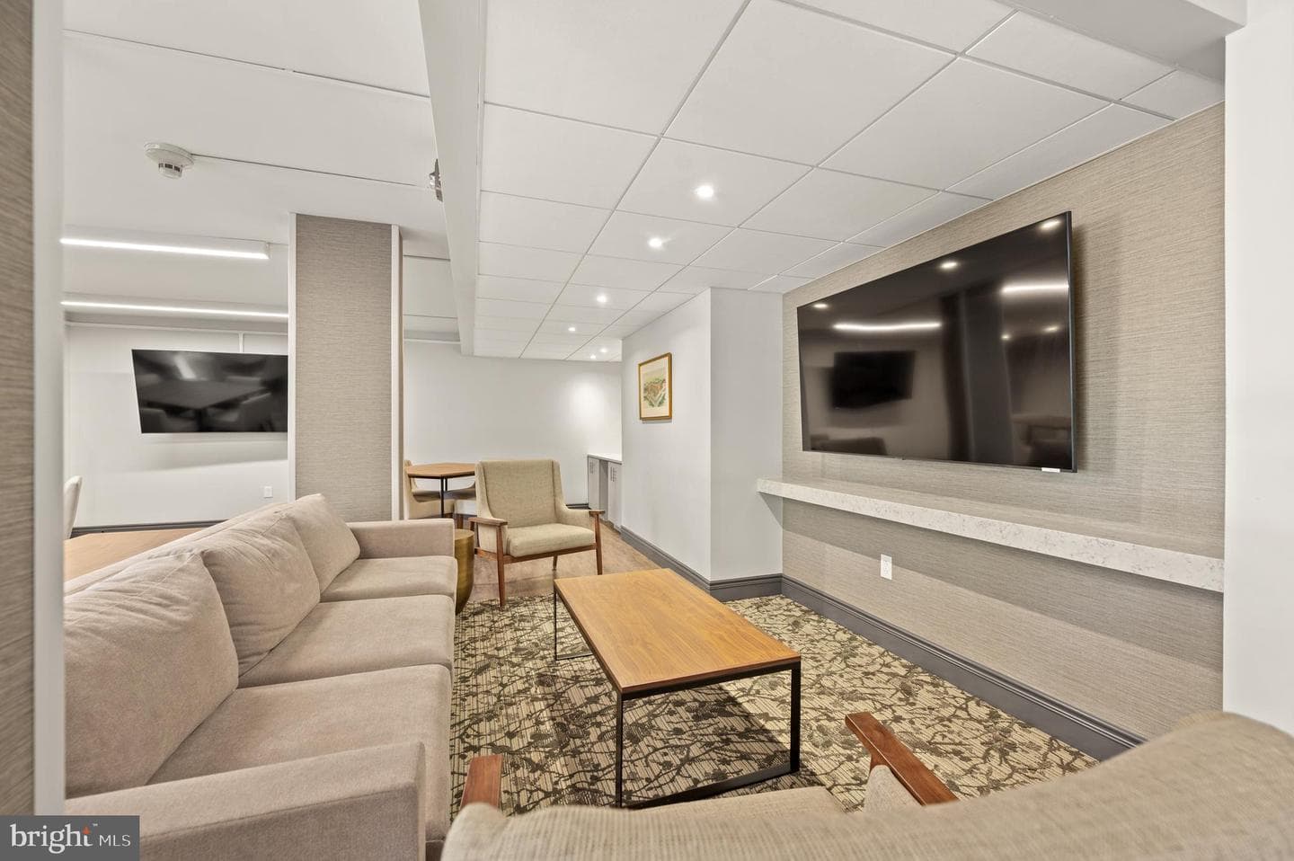 801 Yale Avenue #1015 photo 23