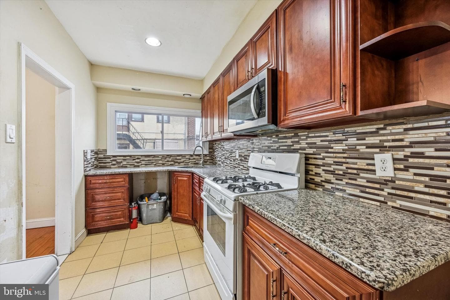 253 Shirley Road photo 2