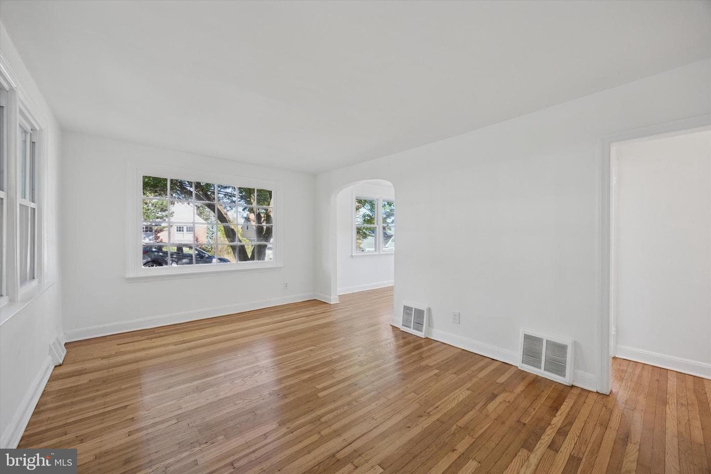 1228 Old Lane photo 2