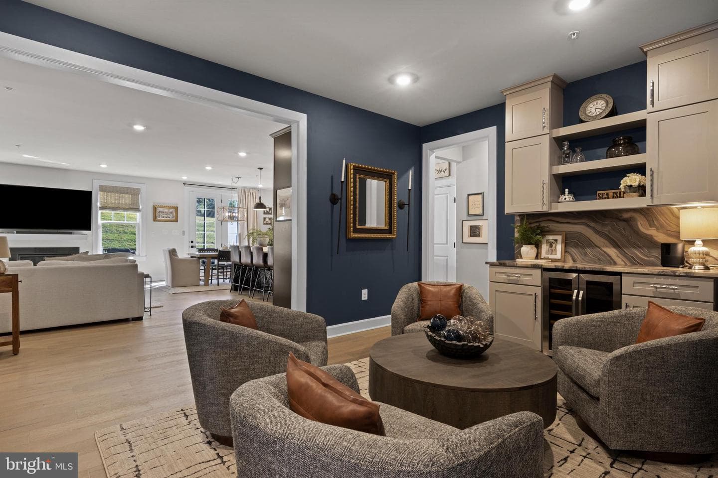 329 Ponds Edge Drive photo 16