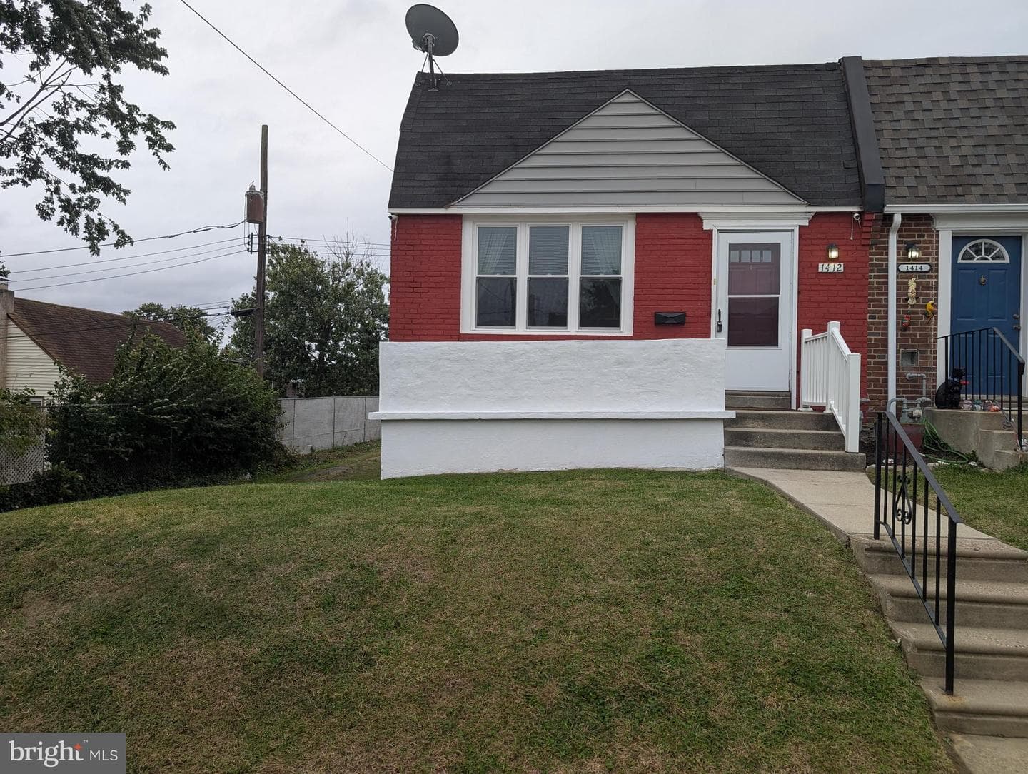 1412 Simpson Street photo 2