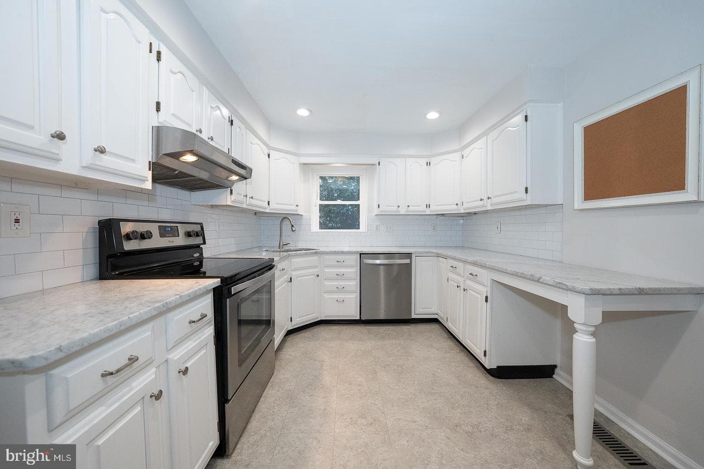 173 Clemson Road photo 9