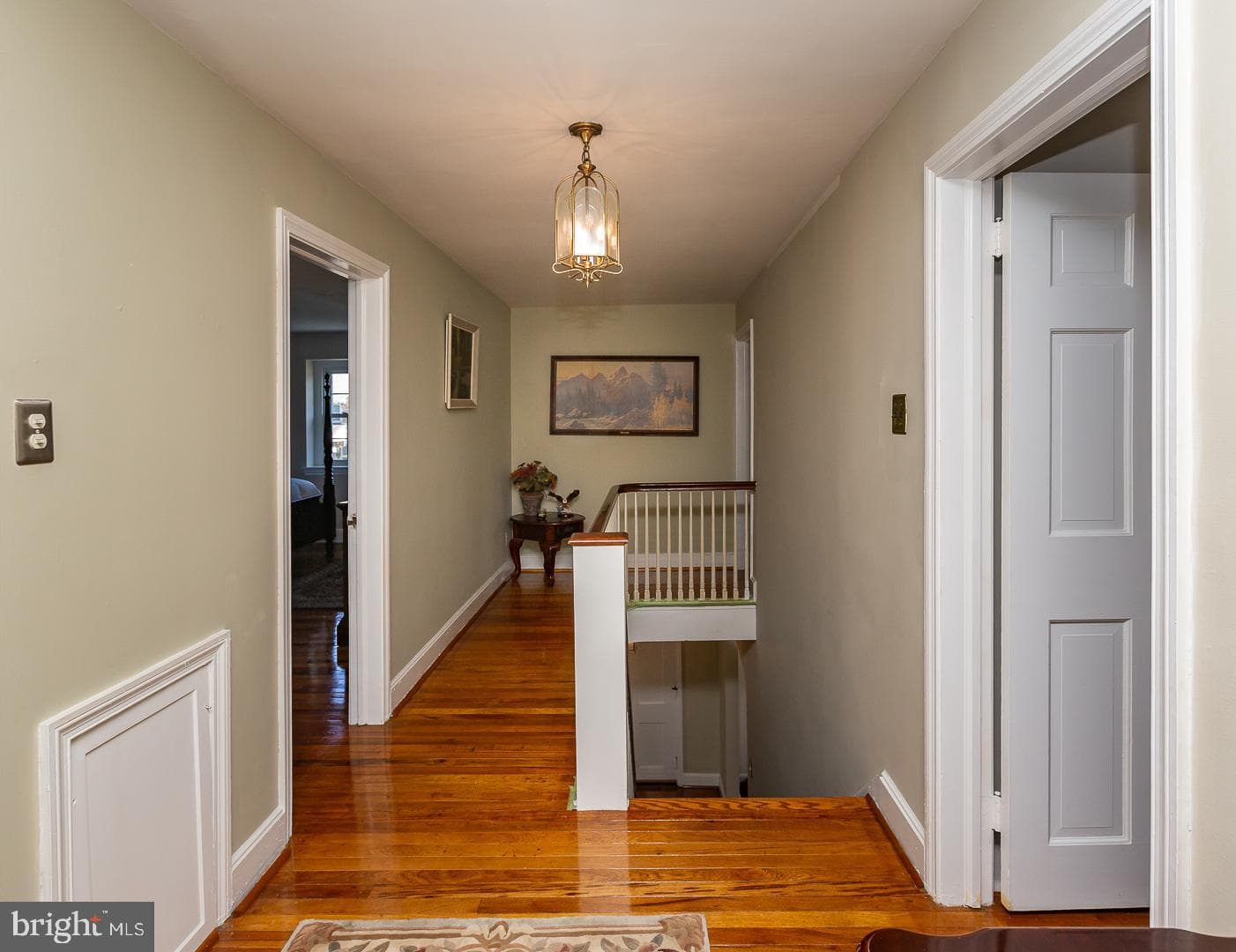 6 N Lexington Avenue photo 31
