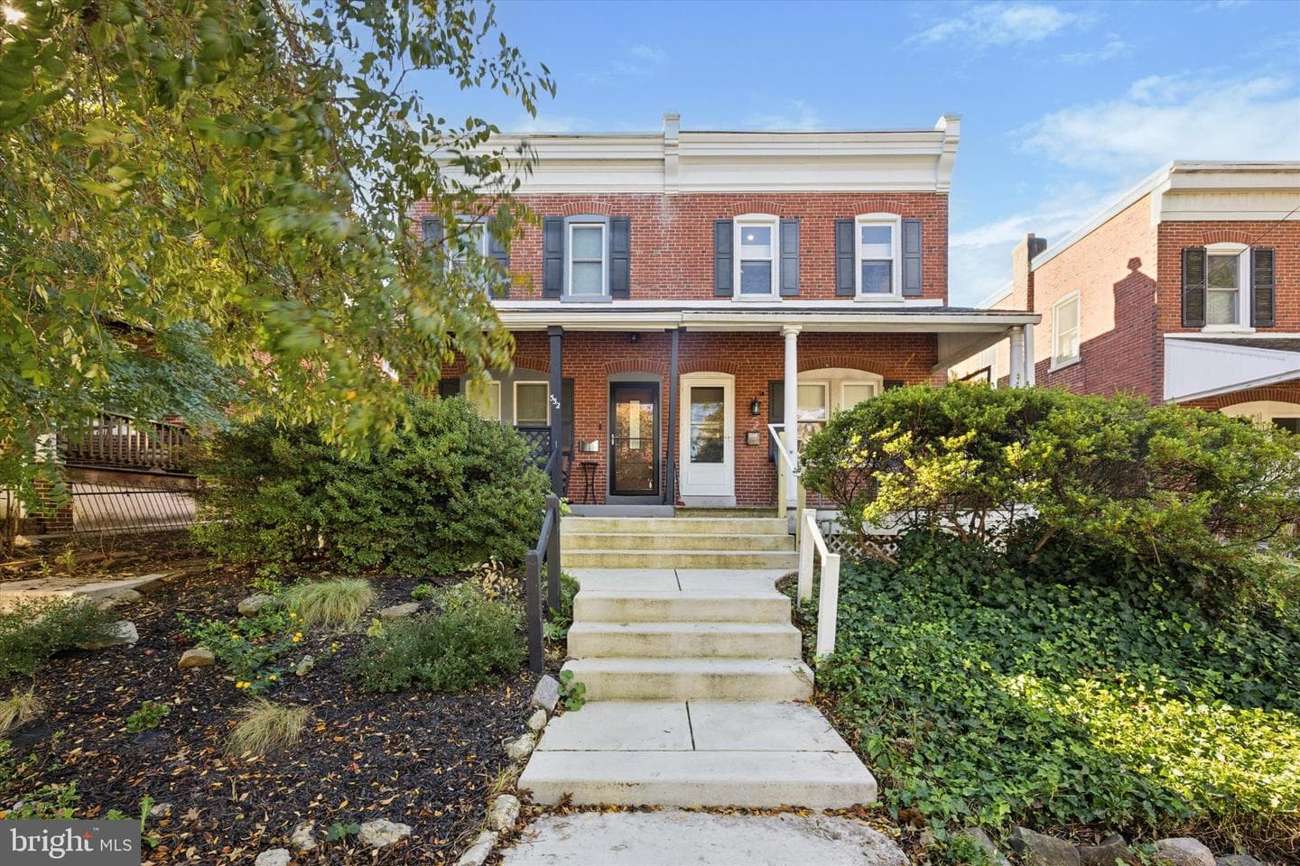 334 W Second Street photo 1