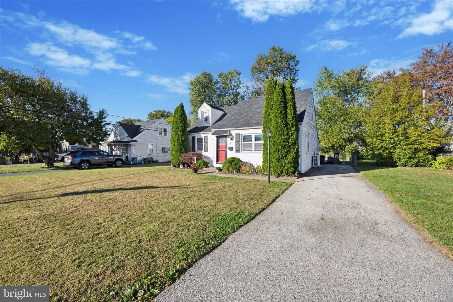 212 Charles Avenue photo 1
