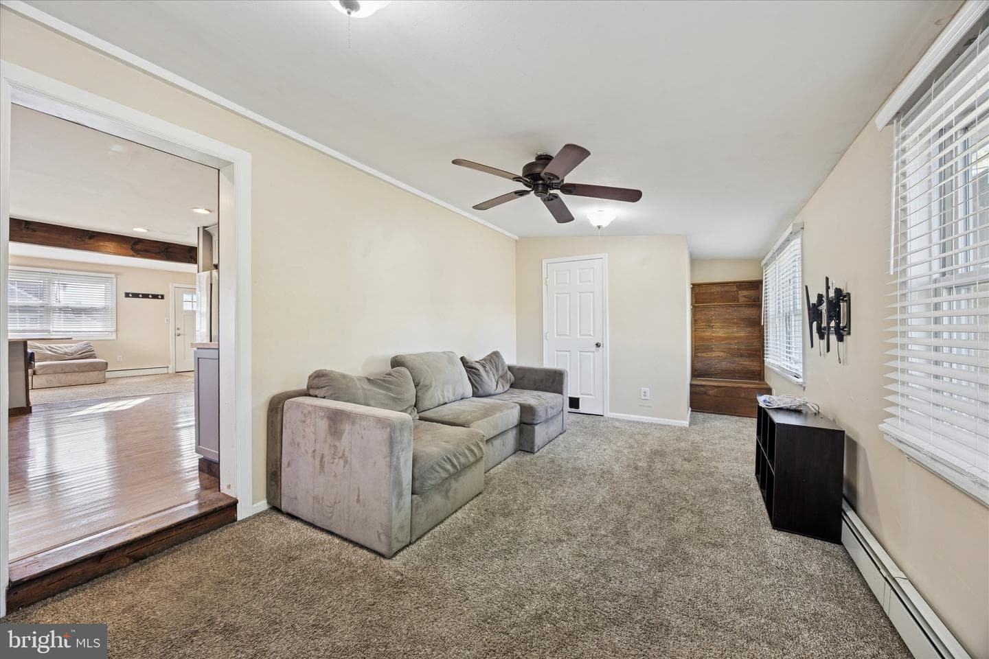 212 Charles Avenue photo 10