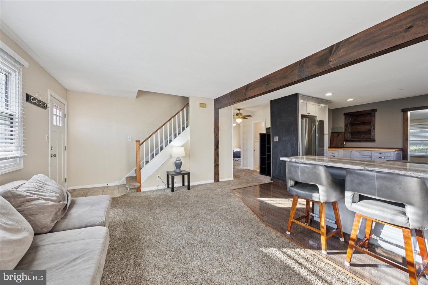 212 Charles Avenue photo 5