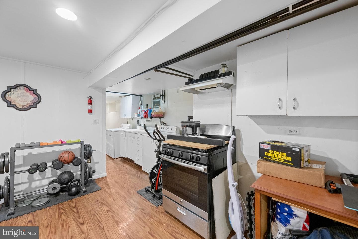 808 Serrill Avenue photo 23