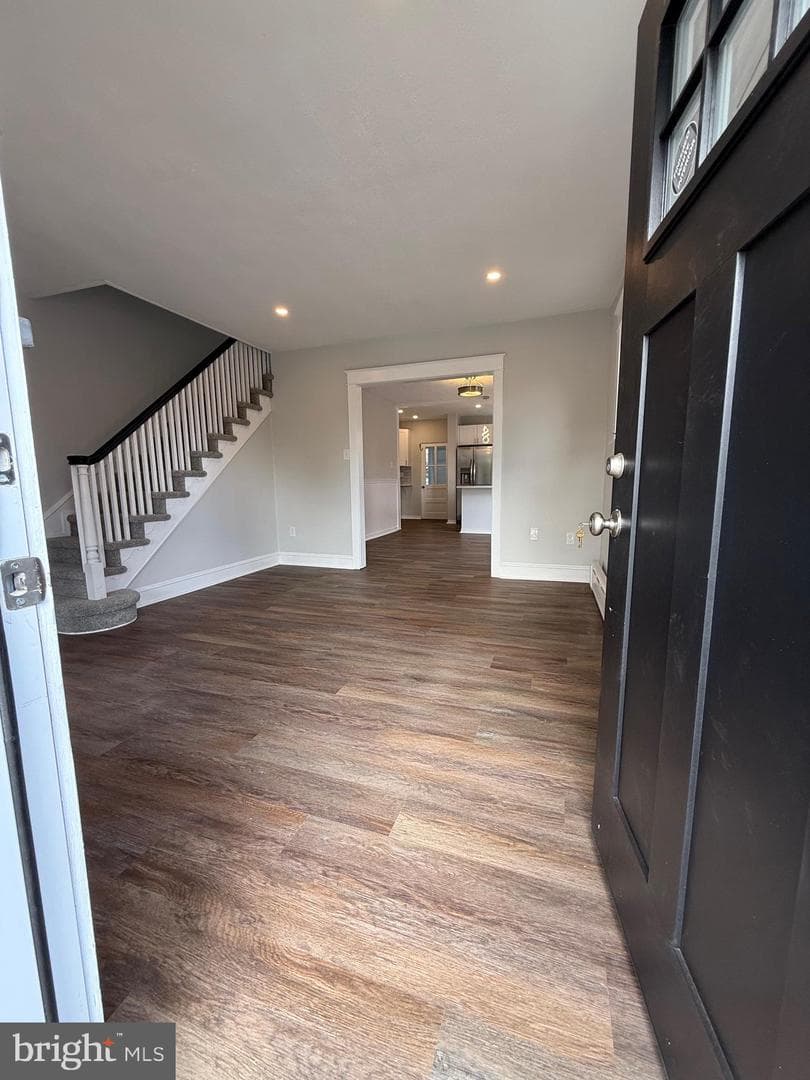 3 W Cooke Avenue photo 2