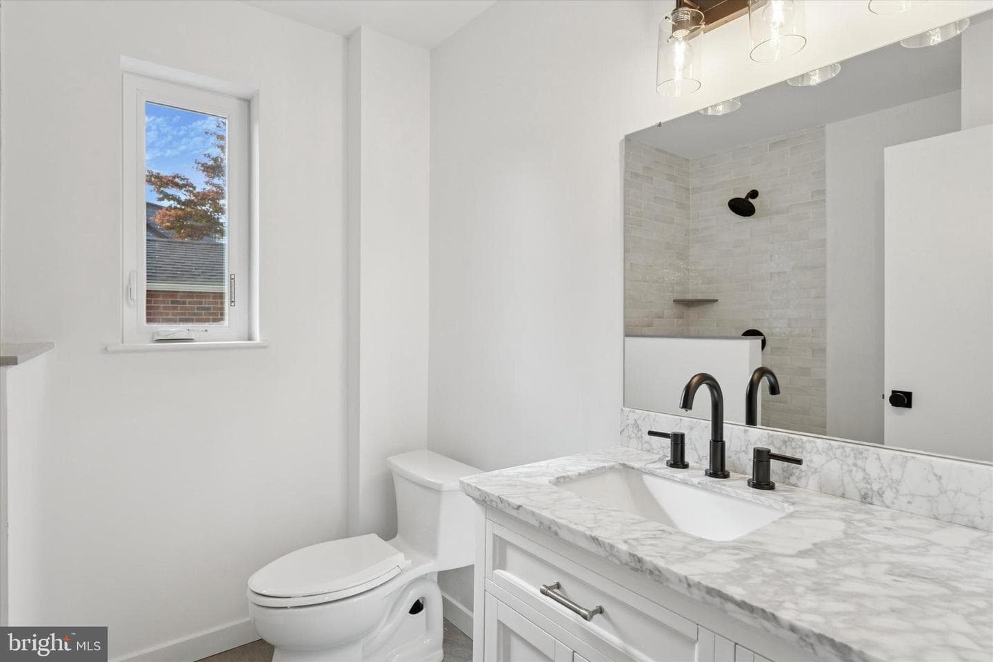 636 S Eagle Road photo 6