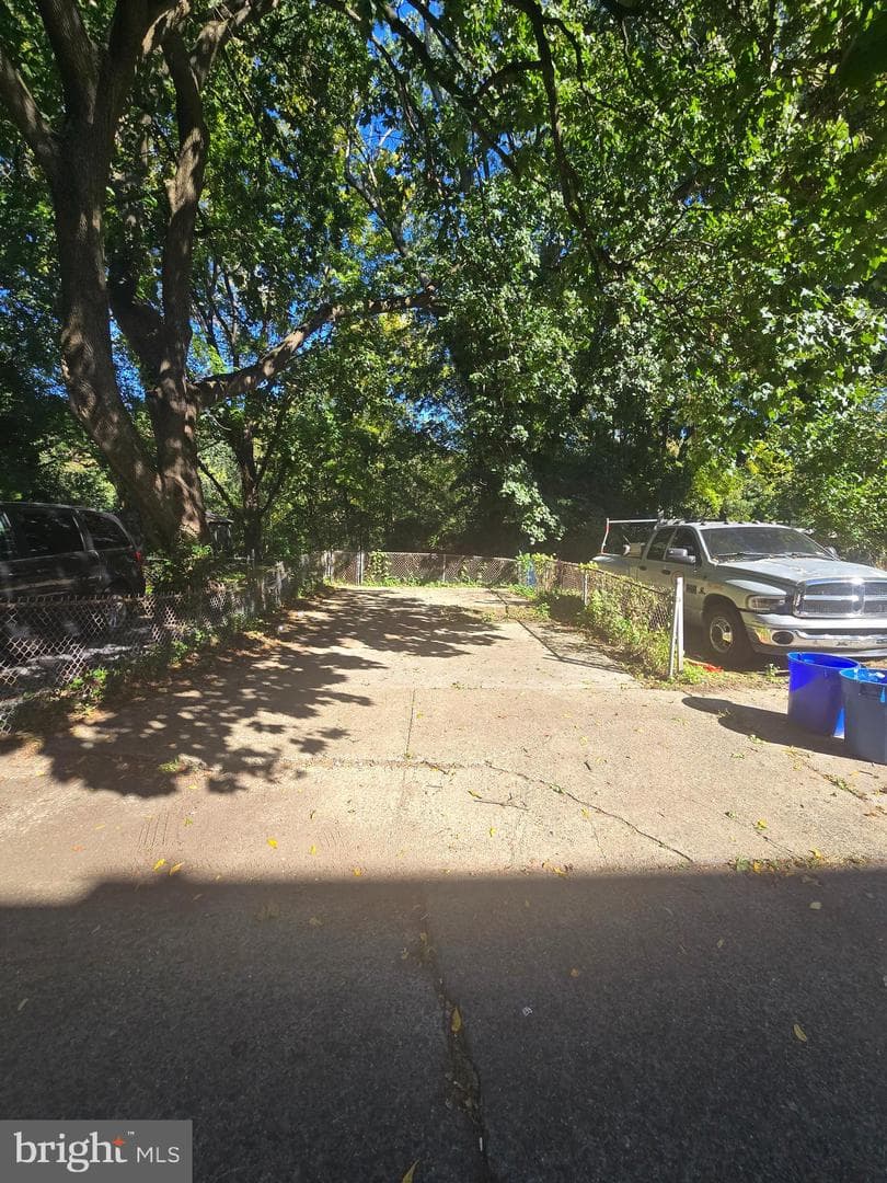 703 Briarcliff photo 21