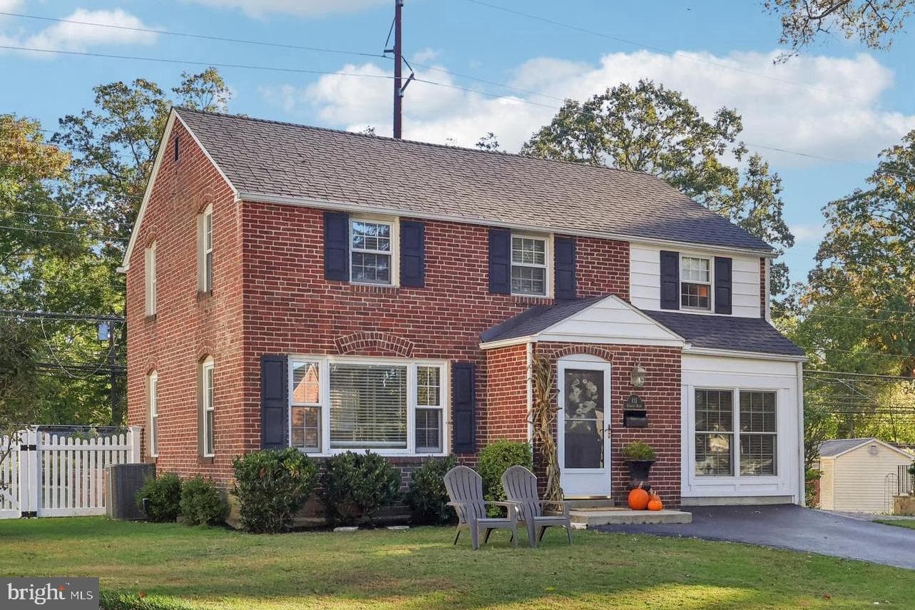 131 Fairfax Road photo 2