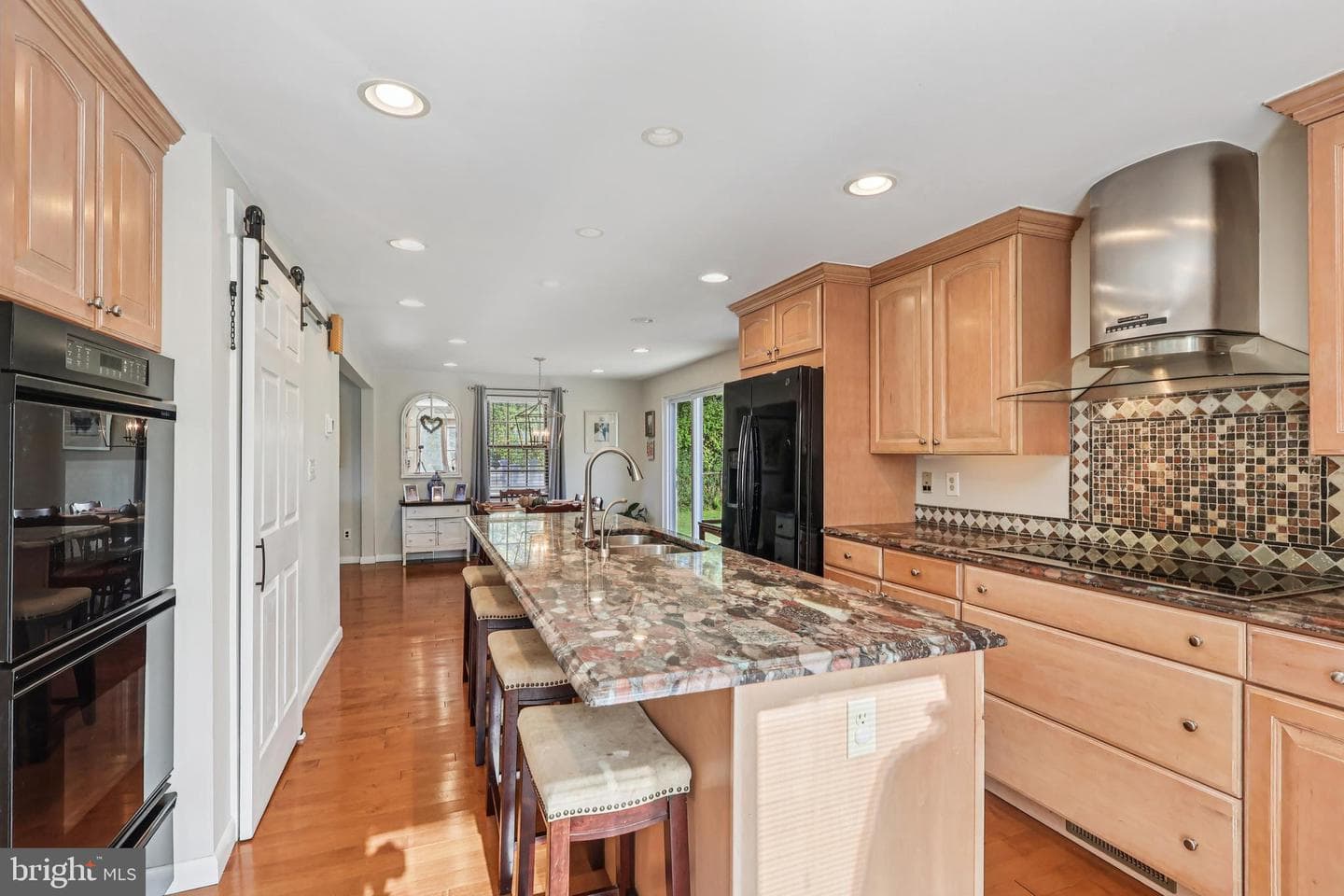 131 Fairfax Road photo 9