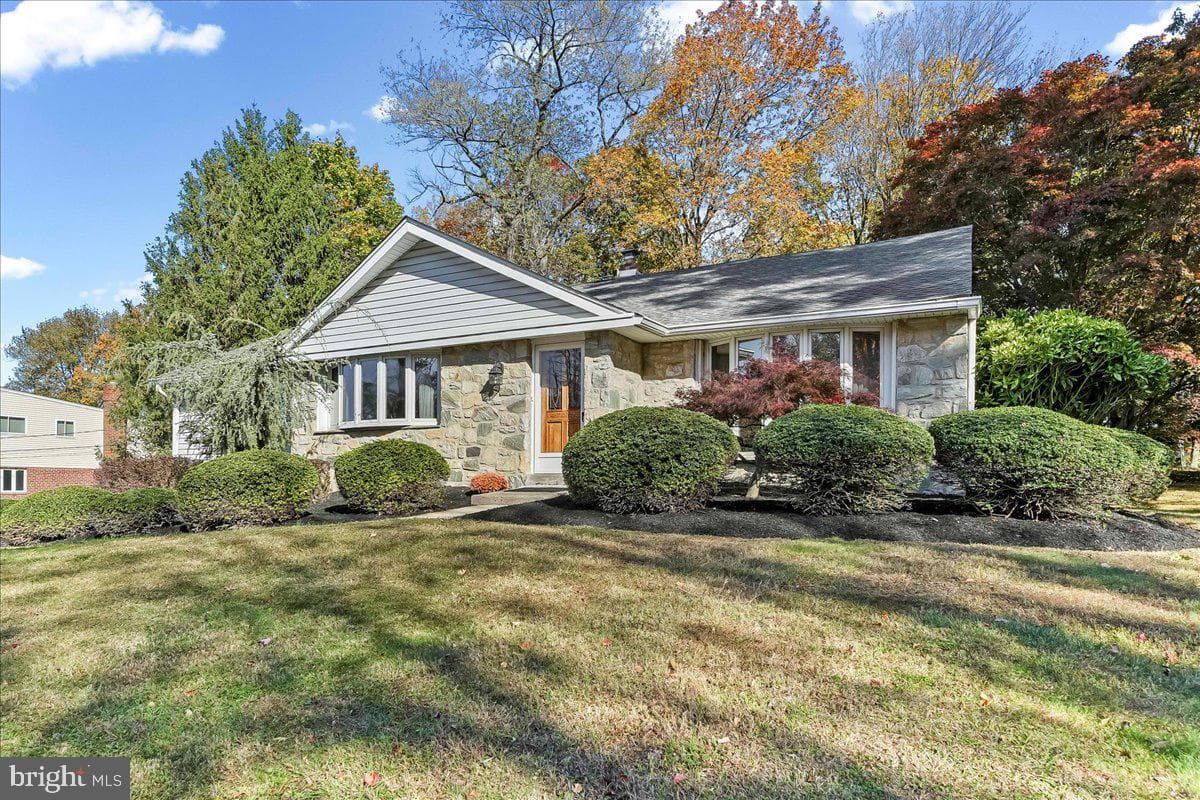 809 Ellis Avenue photo 35