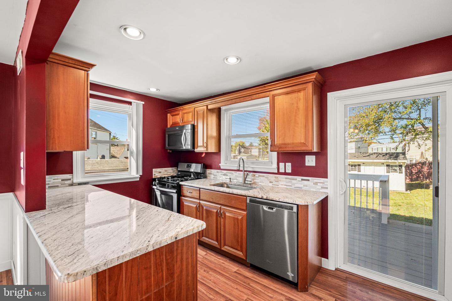 123 Scheivert Avenue photo 13