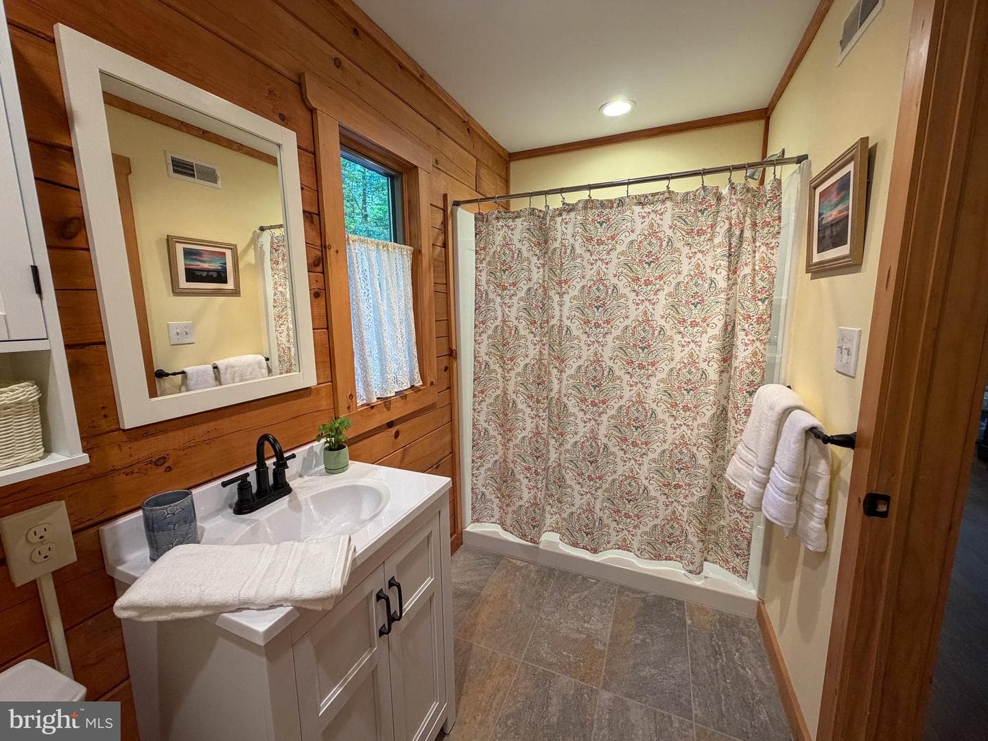 571 Mount Alverno Road photo 16