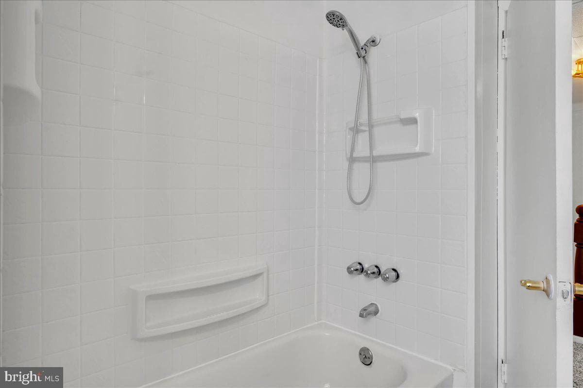 208 8th Street photo 15