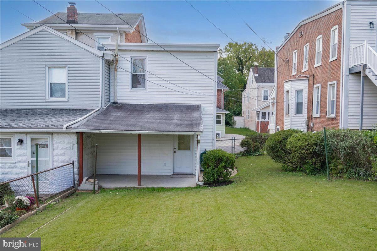 208 8th Street photo 22