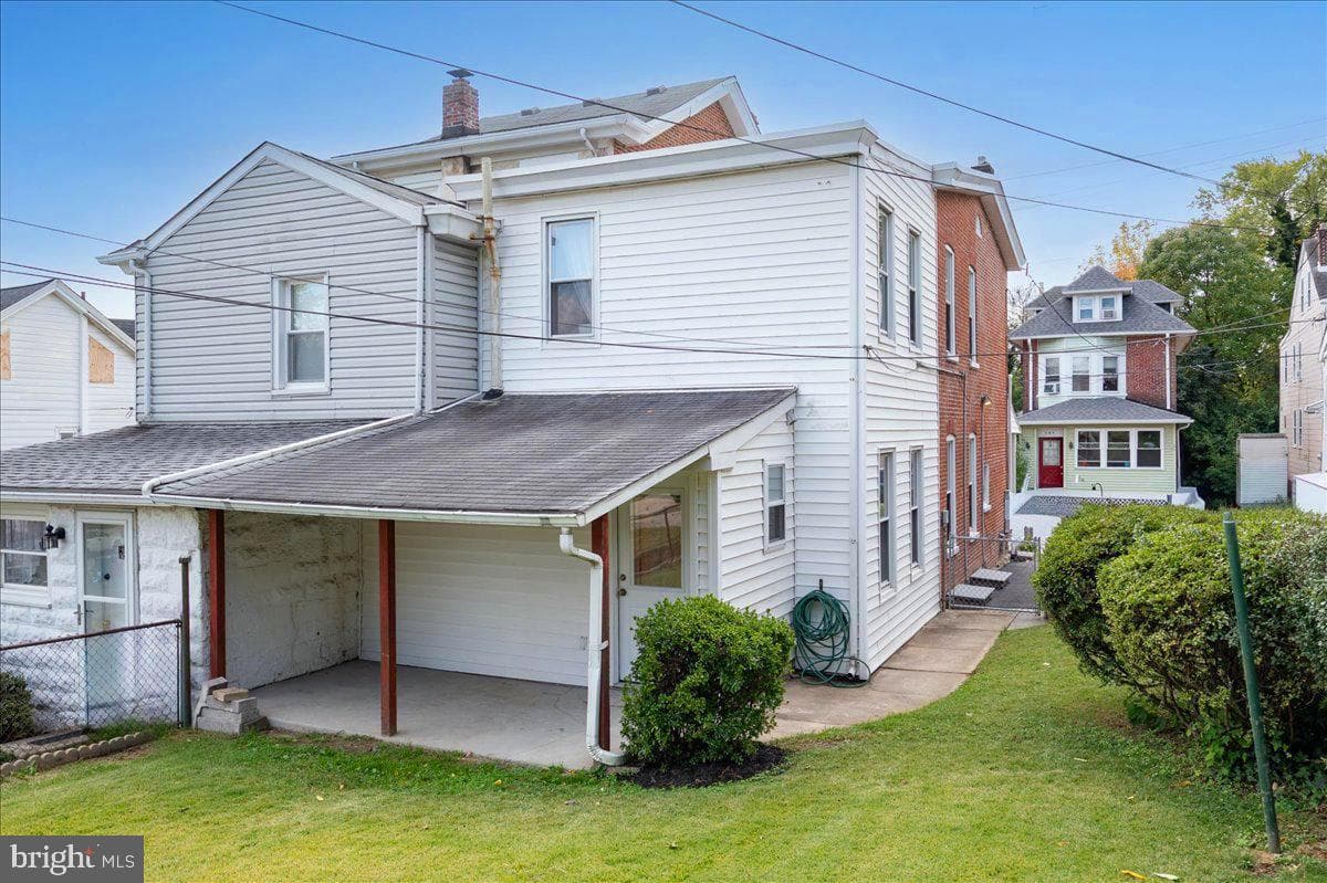 208 8th Street photo 23