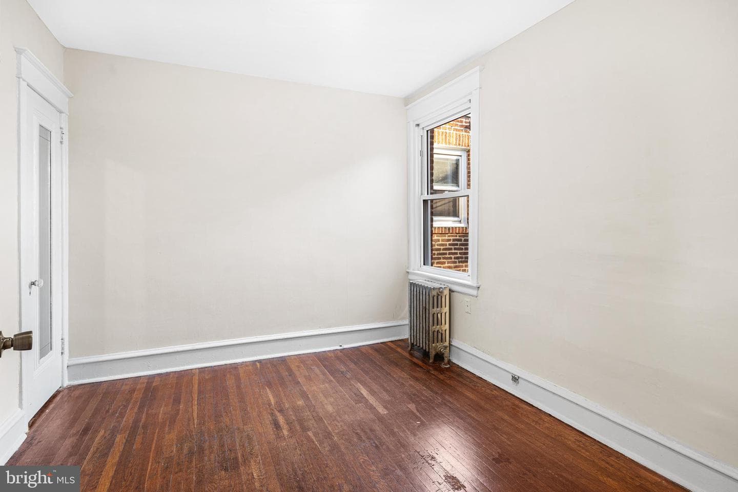324 Kingston Road photo 10