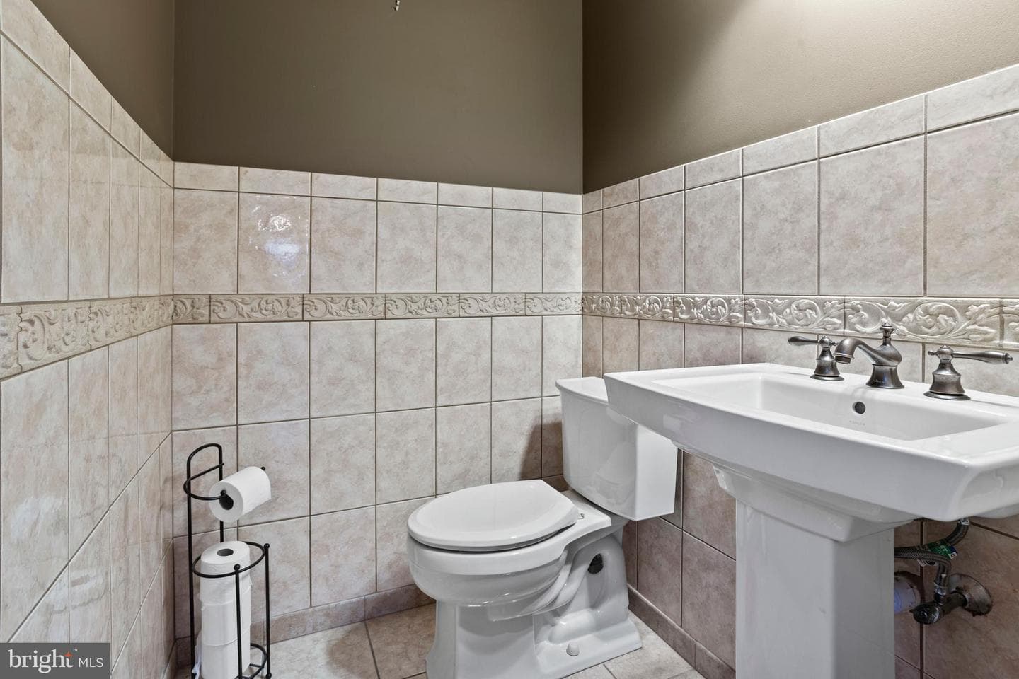 311 Ogden Place photo 27