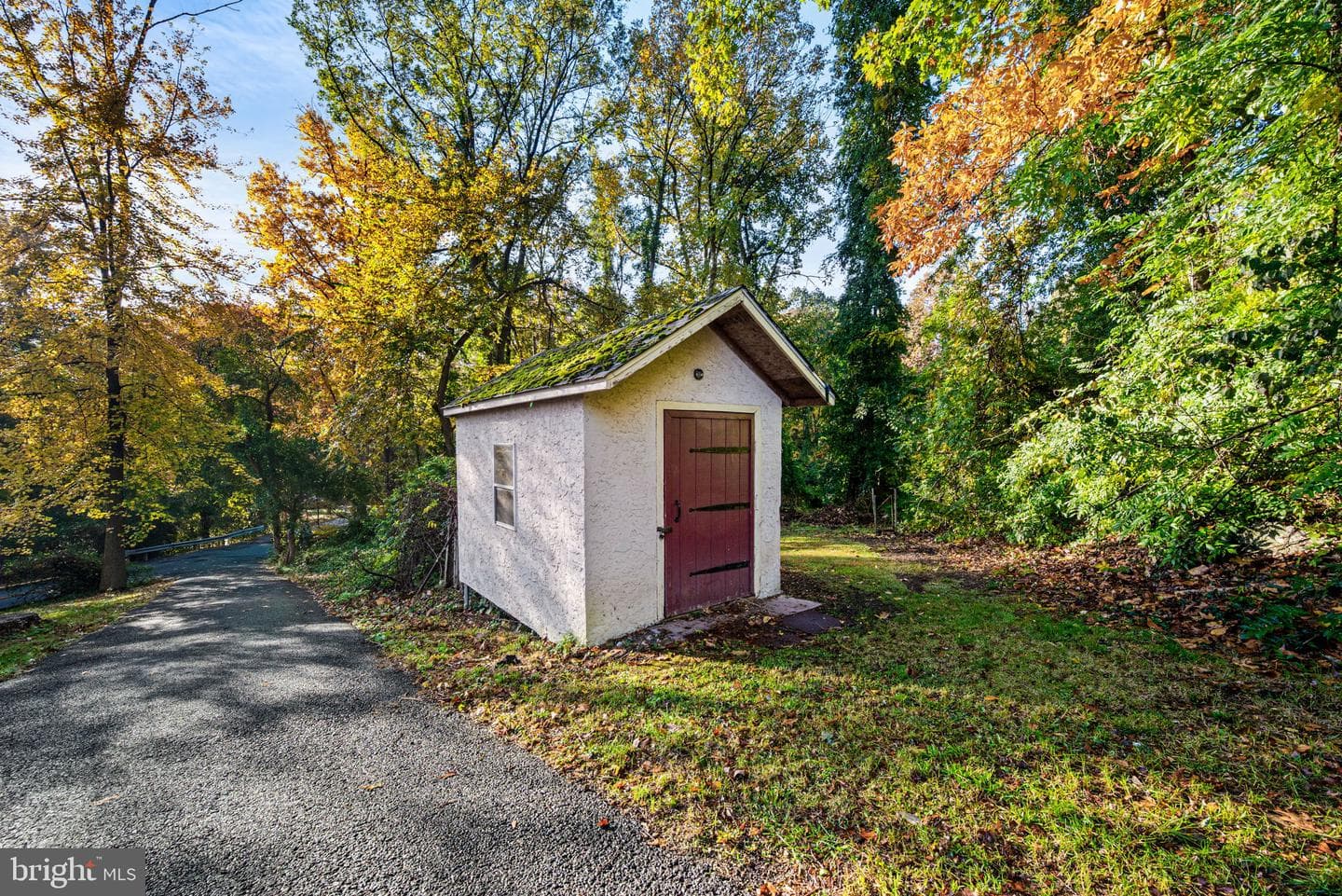 810 Crum Creek Road photo 35