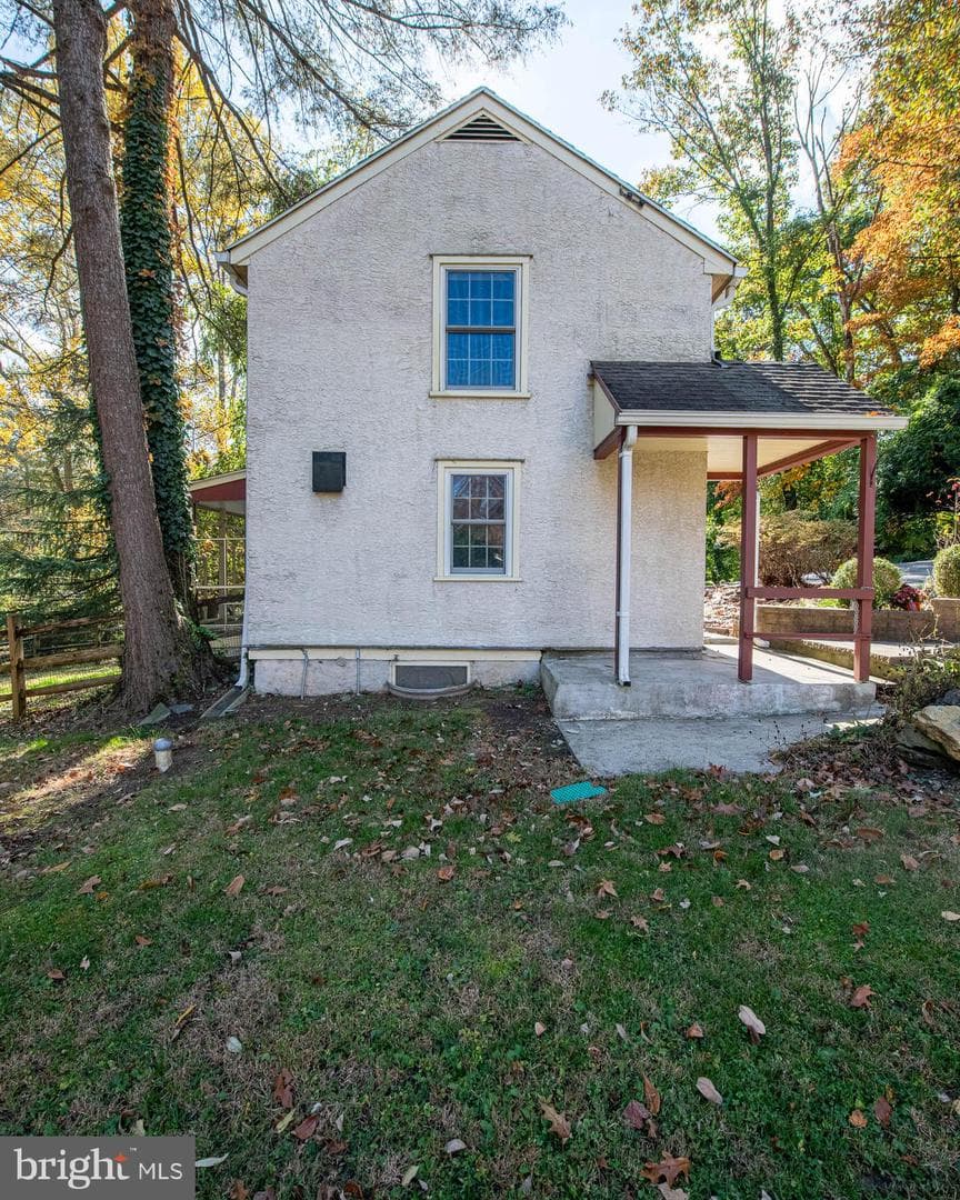 810 Crum Creek Road photo 46