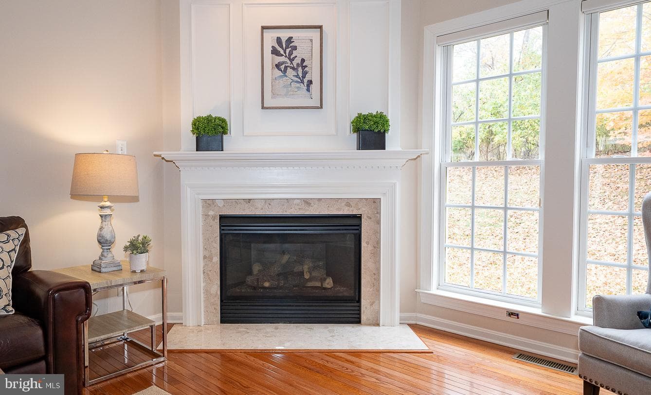 510 Guinevere Drive photo 24