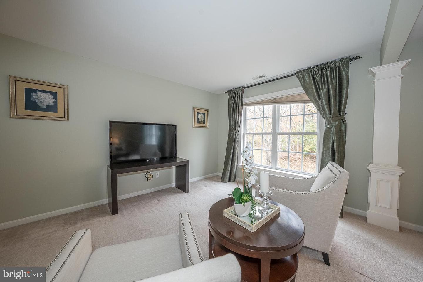 510 Guinevere Drive photo 33