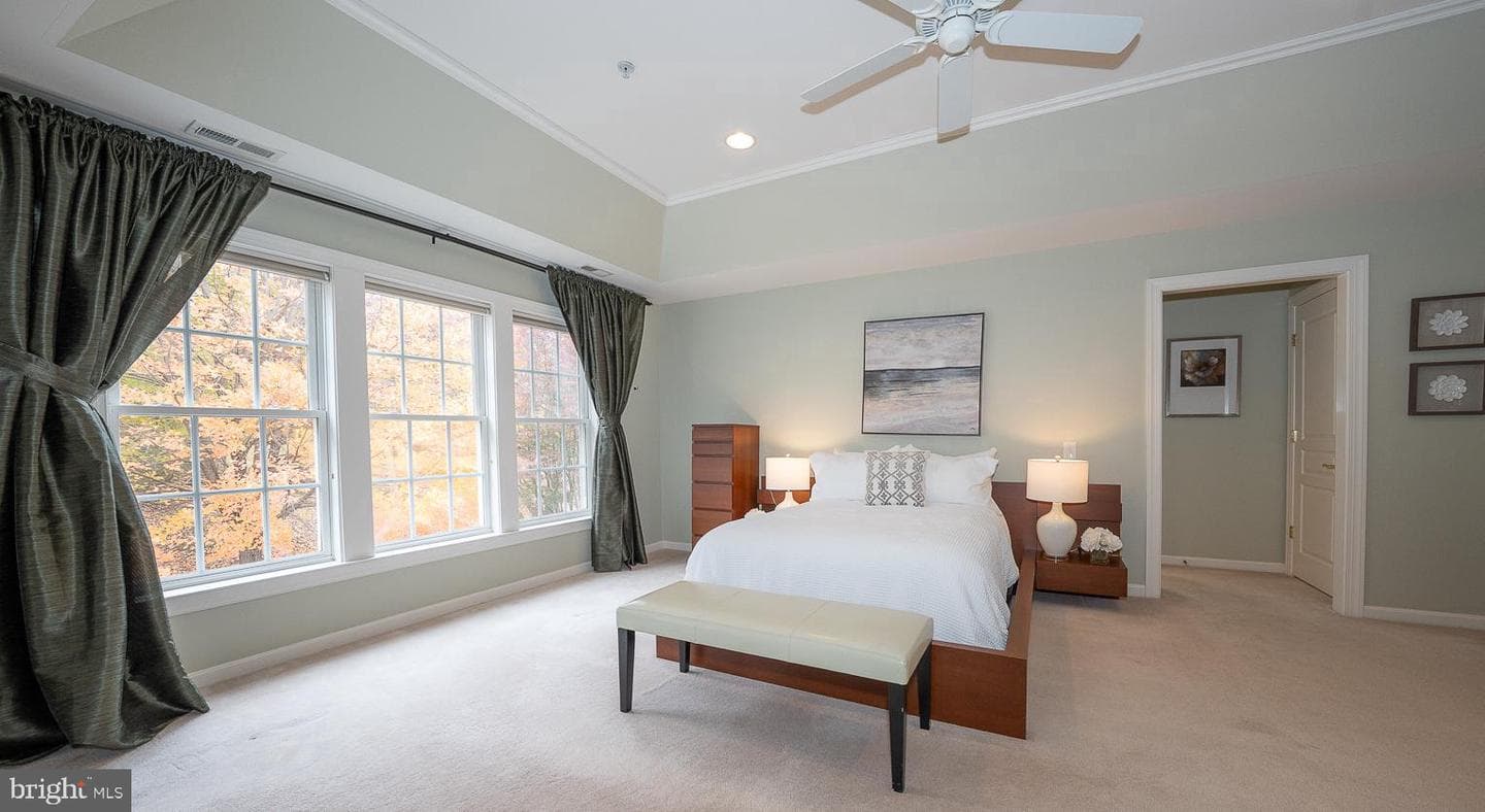 510 Guinevere Drive photo 38
