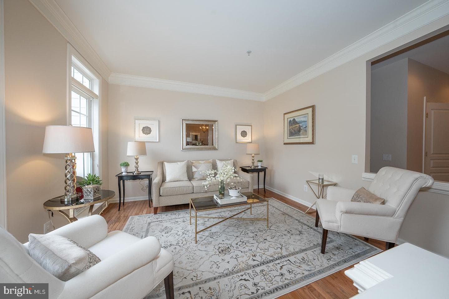 510 Guinevere Drive photo 5