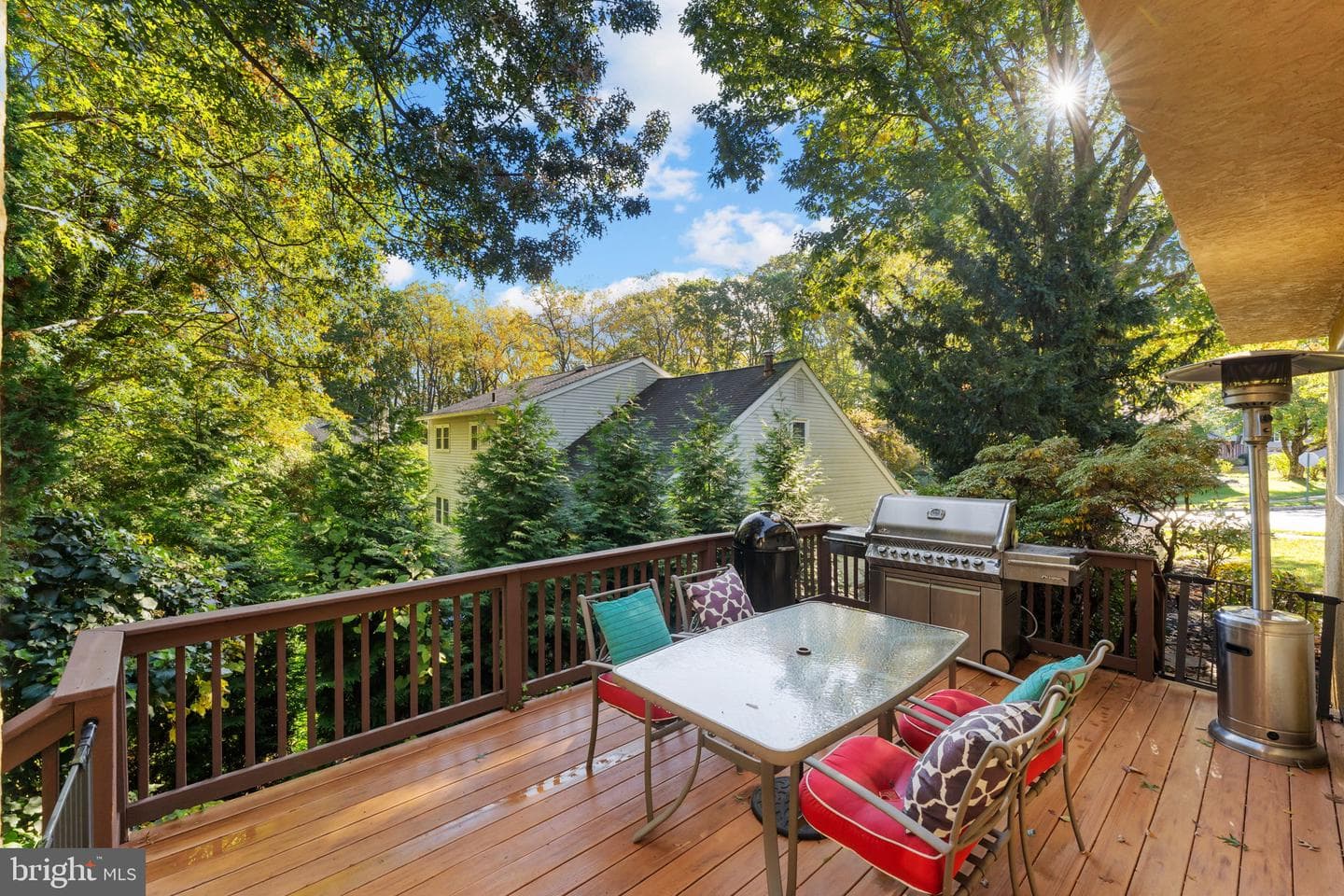 144 Eaton Drive photo 27