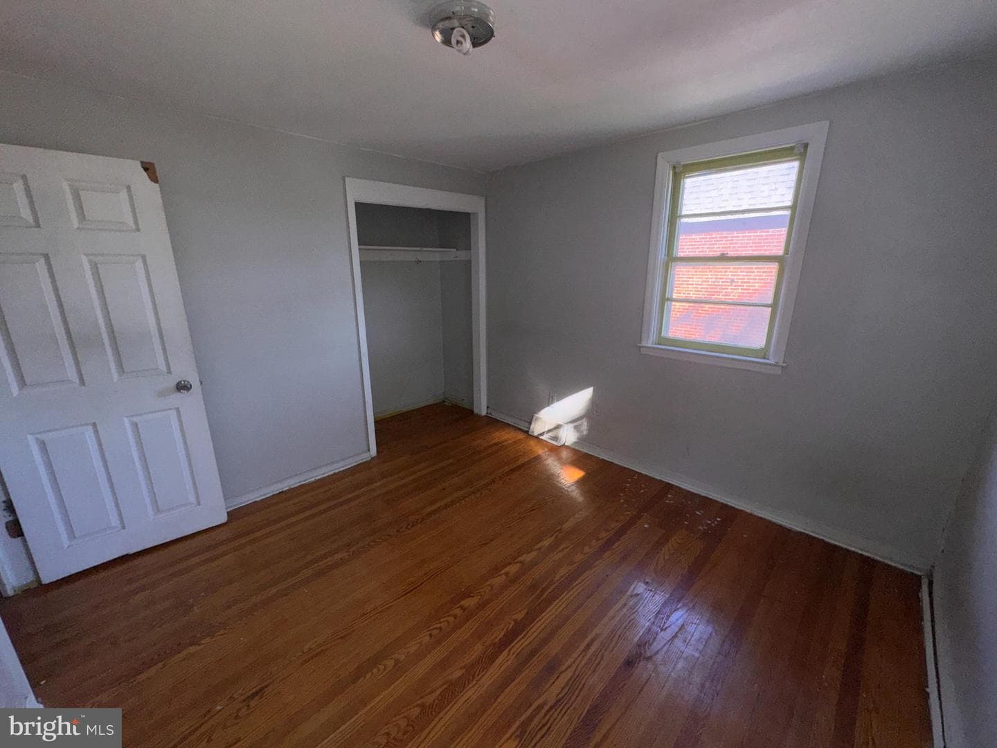 421 Poplar Street photo 17