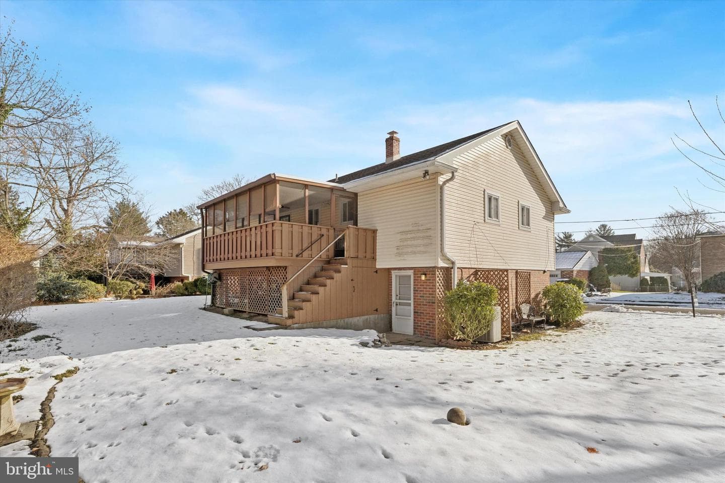 709 Avondale Lane photo 17