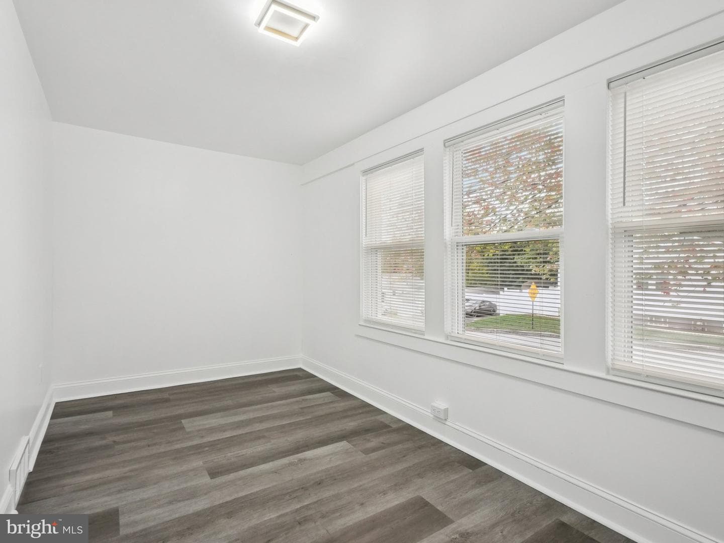 1001 Sunset Street photo 19