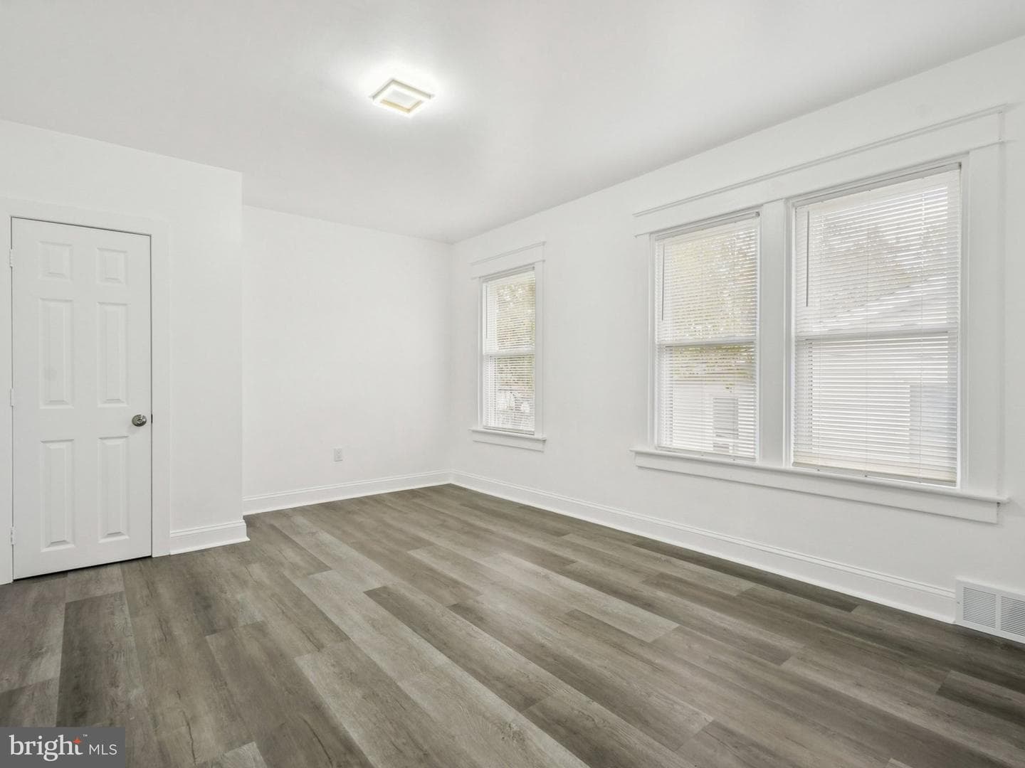 1001 Sunset Street photo 23