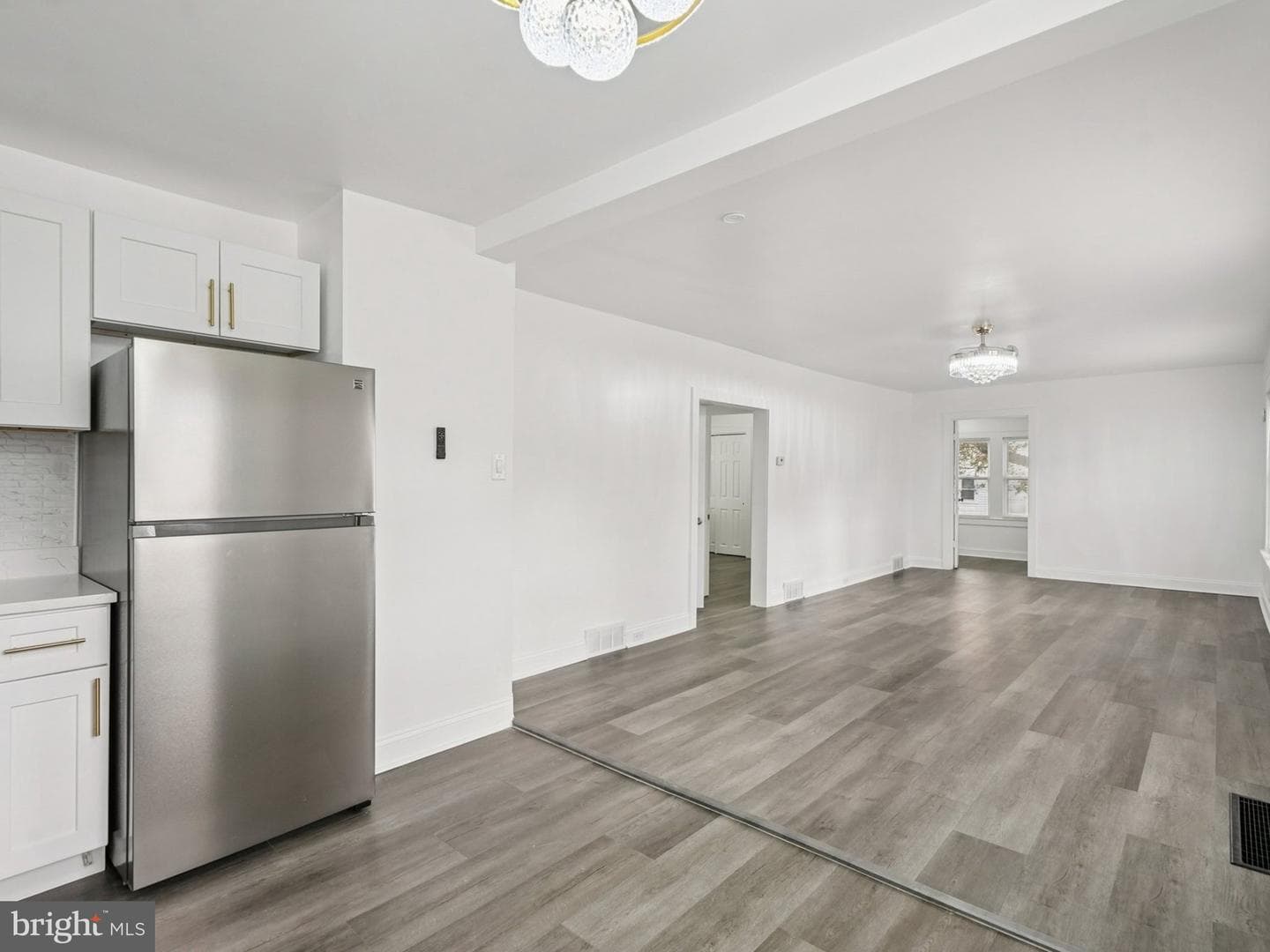 1001 Sunset Street photo 8