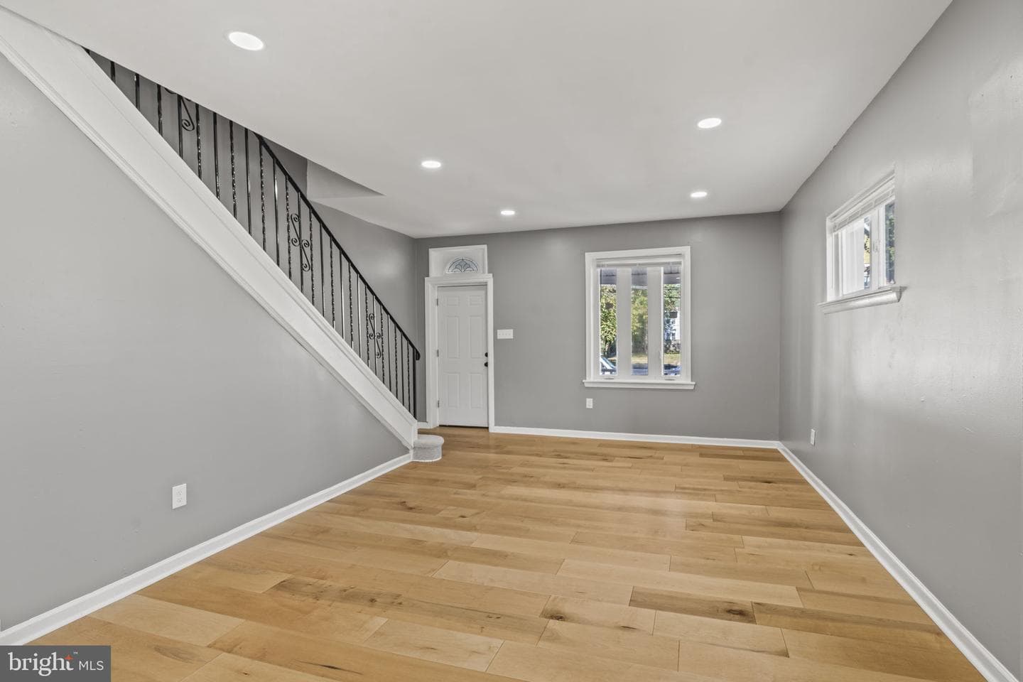 123 E 23rd Street photo 8