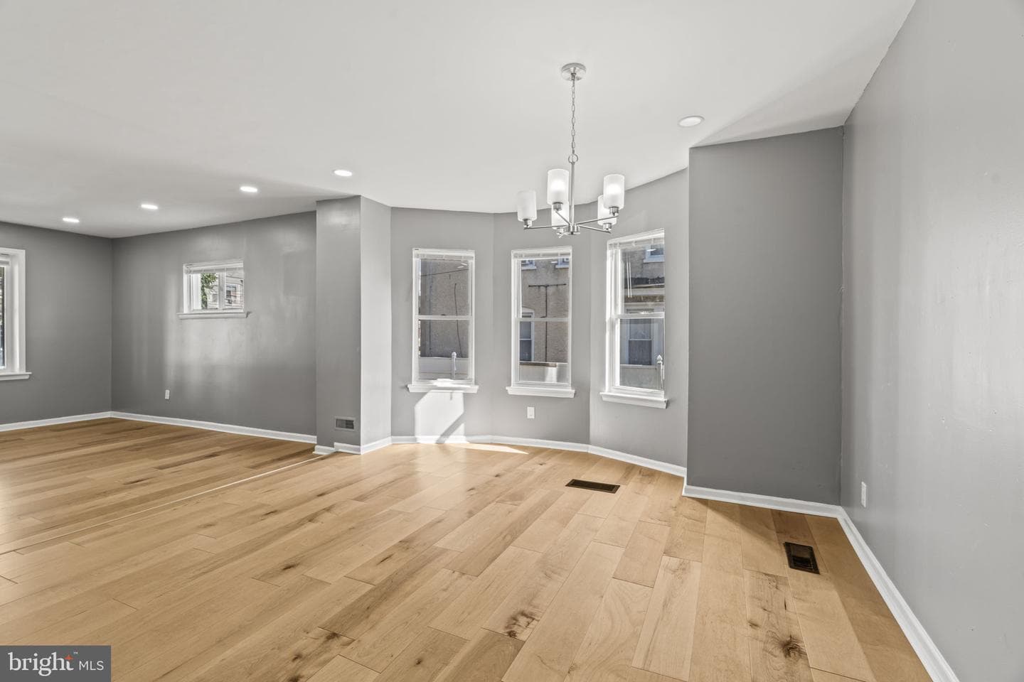 123 E 23rd Street photo 9