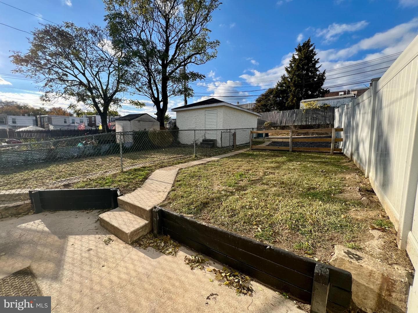 160 W Ridge Road photo 32