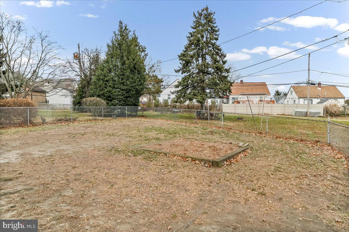 1910 Dutton Mill Road photo 26
