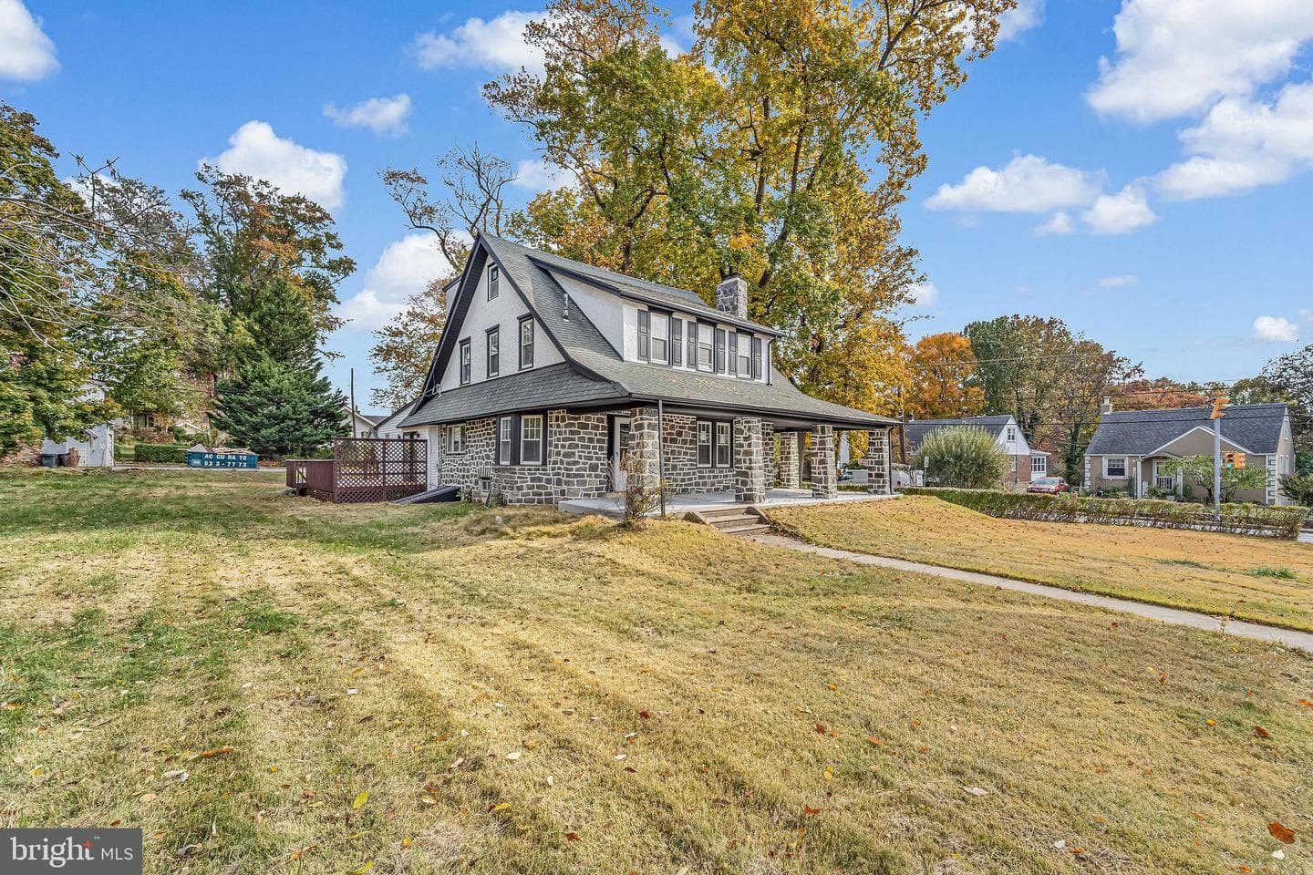 301 Shadeland Avenue photo 2