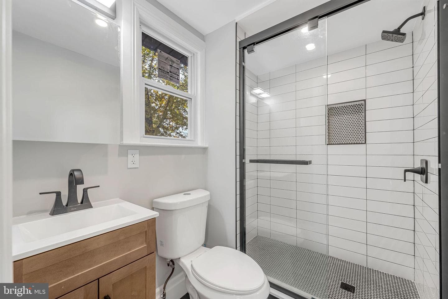 301 Shadeland Avenue photo 39