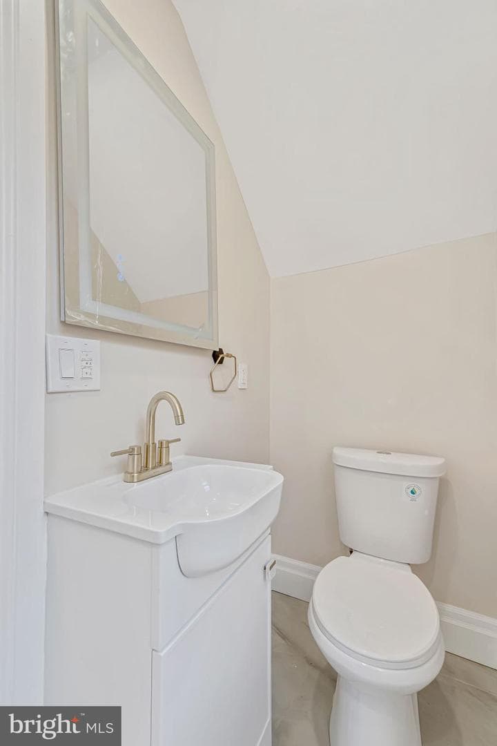 301 Shadeland Avenue photo 48