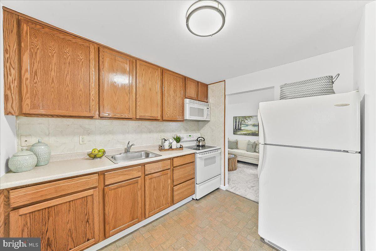 929 Crystle Road photo 11